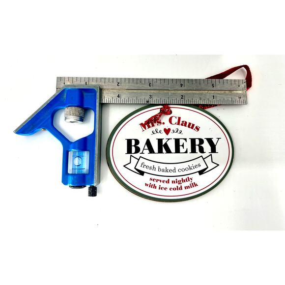 Mrs. Claus Bake Shop Sign 4 Inch Mini Bakery Holiday Christmas Decor Candyland - Picture 3 of 3